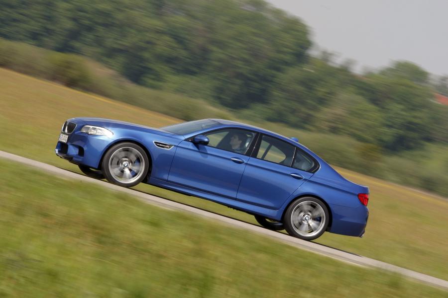  BMW M5 2011 года  (фото 229 из 344)